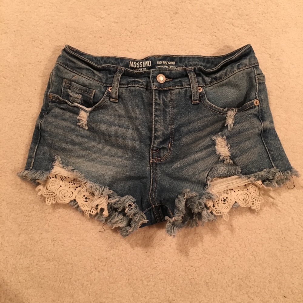 High waisted distressed denim shorts w/ lace trim - Picture 3 of 5